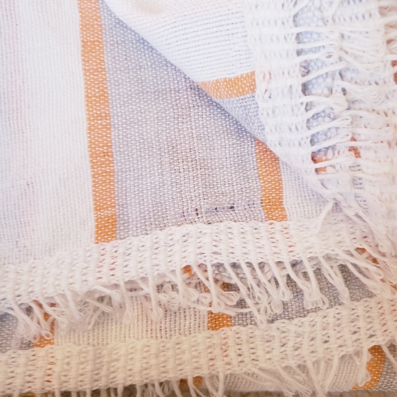 Beyond Borders handwoven in Philippines - Picture 3 of 5